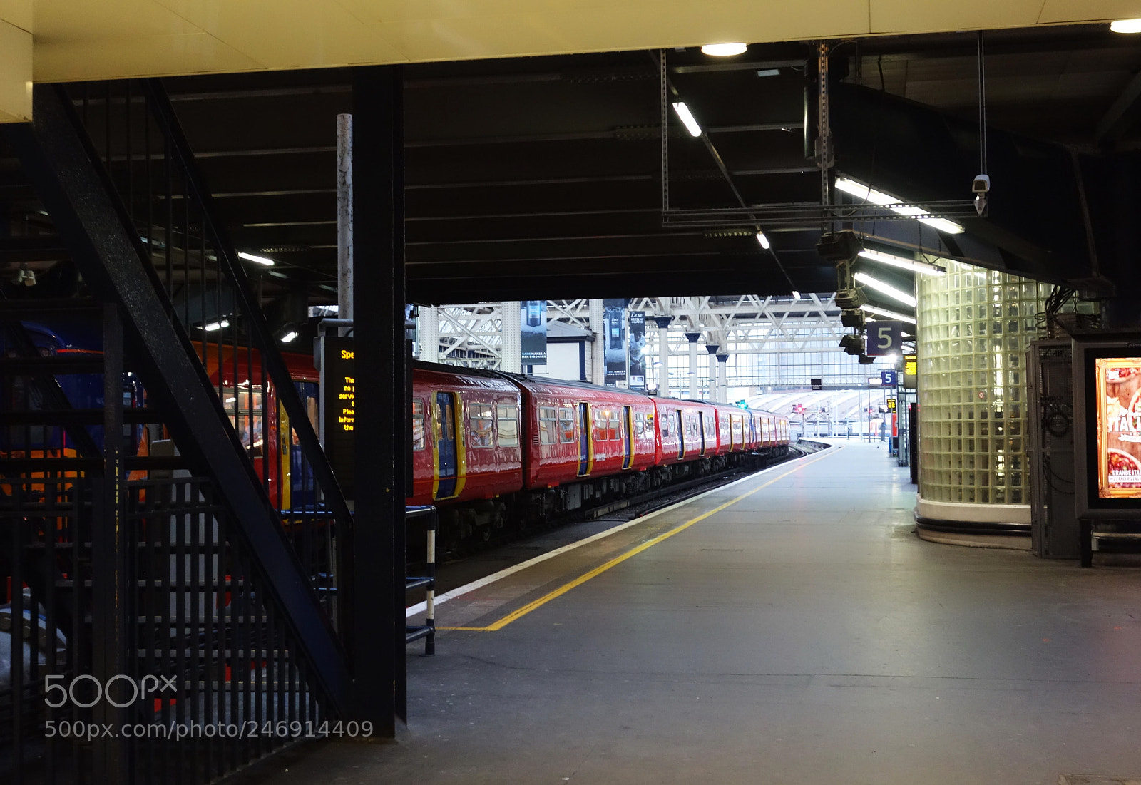 Sony Cyber-shot DSC-RX100 sample photo. London waterloo photography