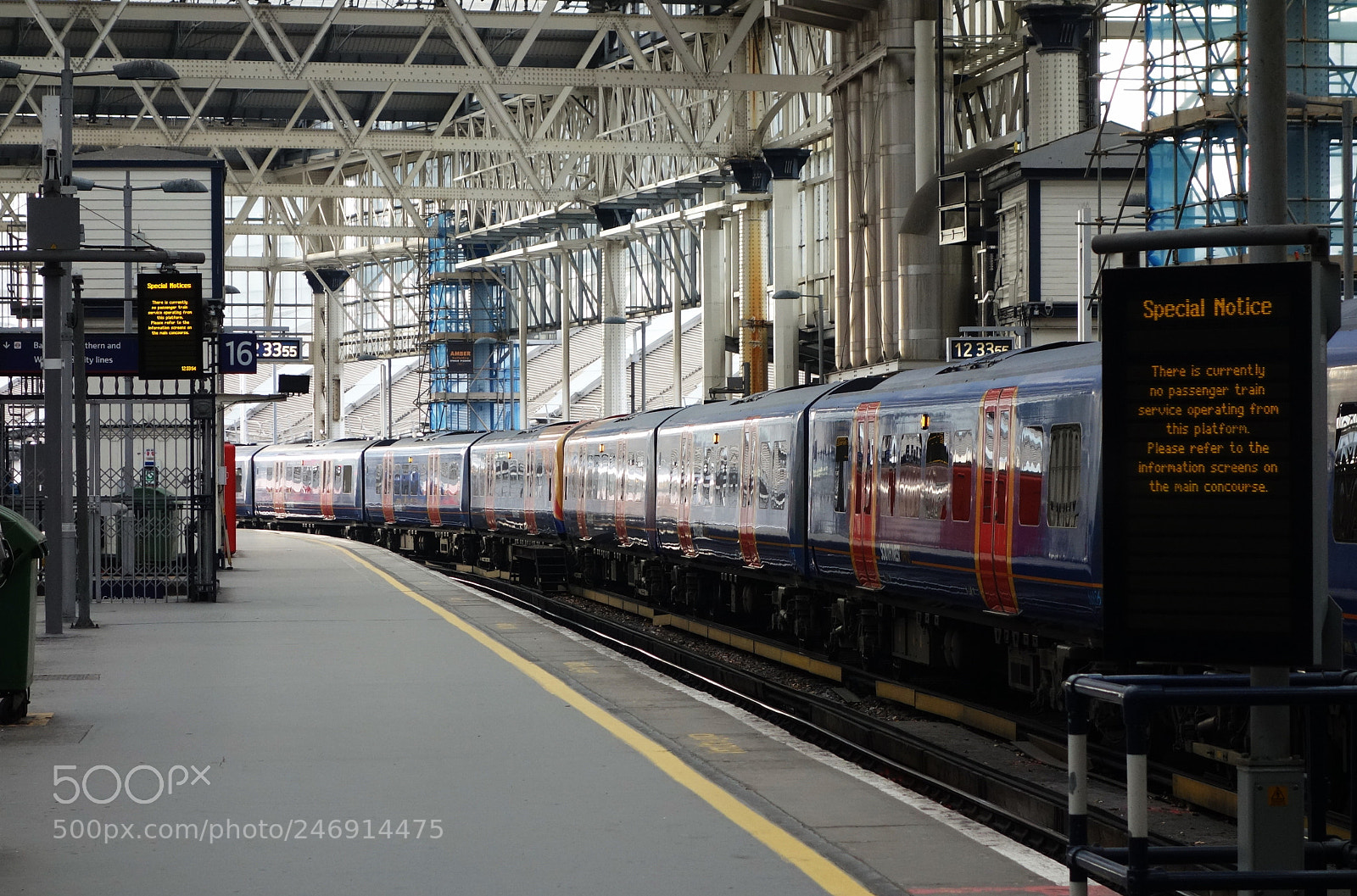 Sony Cyber-shot DSC-RX100 sample photo. London waterloo photography