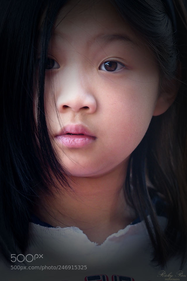 Olympus OM-D E-M1 Mark II sample photo. The look photography
