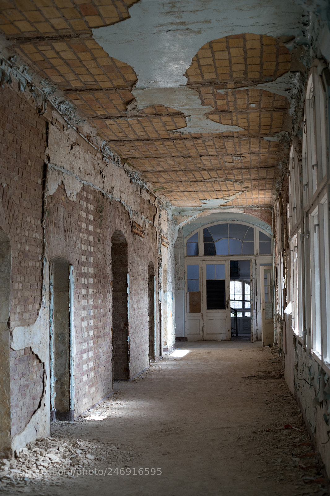 Canon EOS 6D Mark II sample photo. Corridor photography