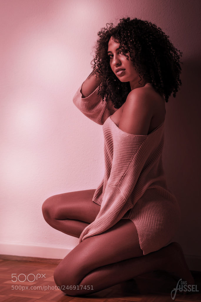Nikon D800 sample photo. Vanessa in red photography