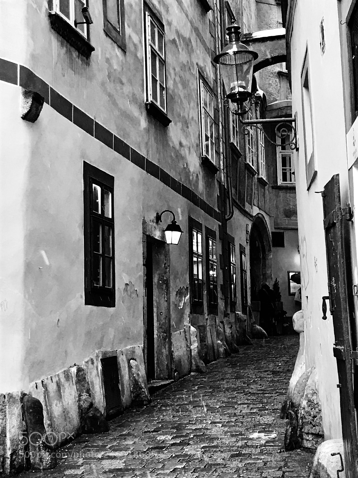 Apple iPhone 7 sample photo. Vienna 3 bw photography