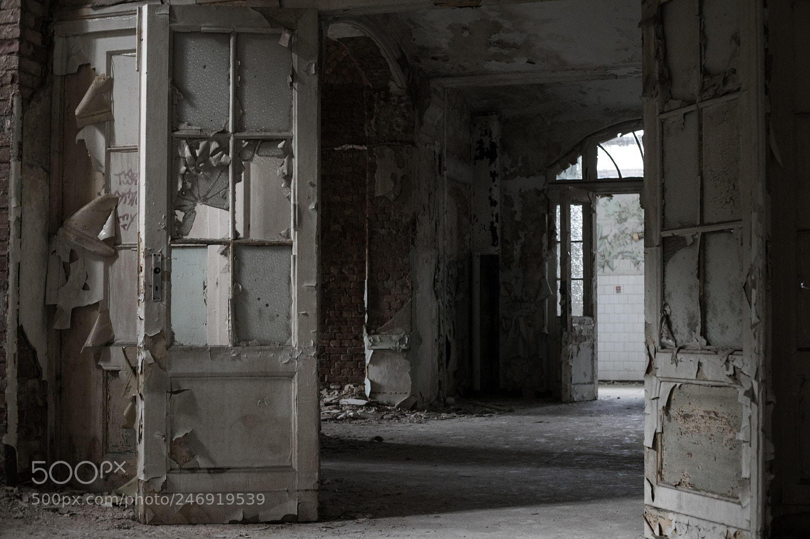 Canon EOS 6D Mark II sample photo. Bathing hall photography