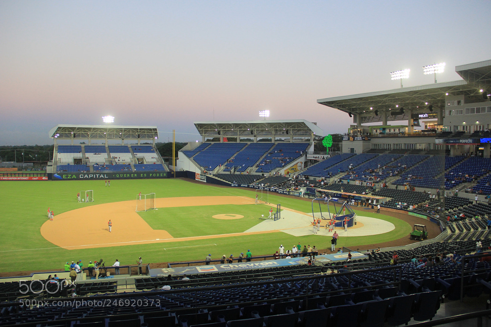 Canon EF-S 18-135mm F3.5-5.6 IS sample photo. Estadio nacional dennis mart photography