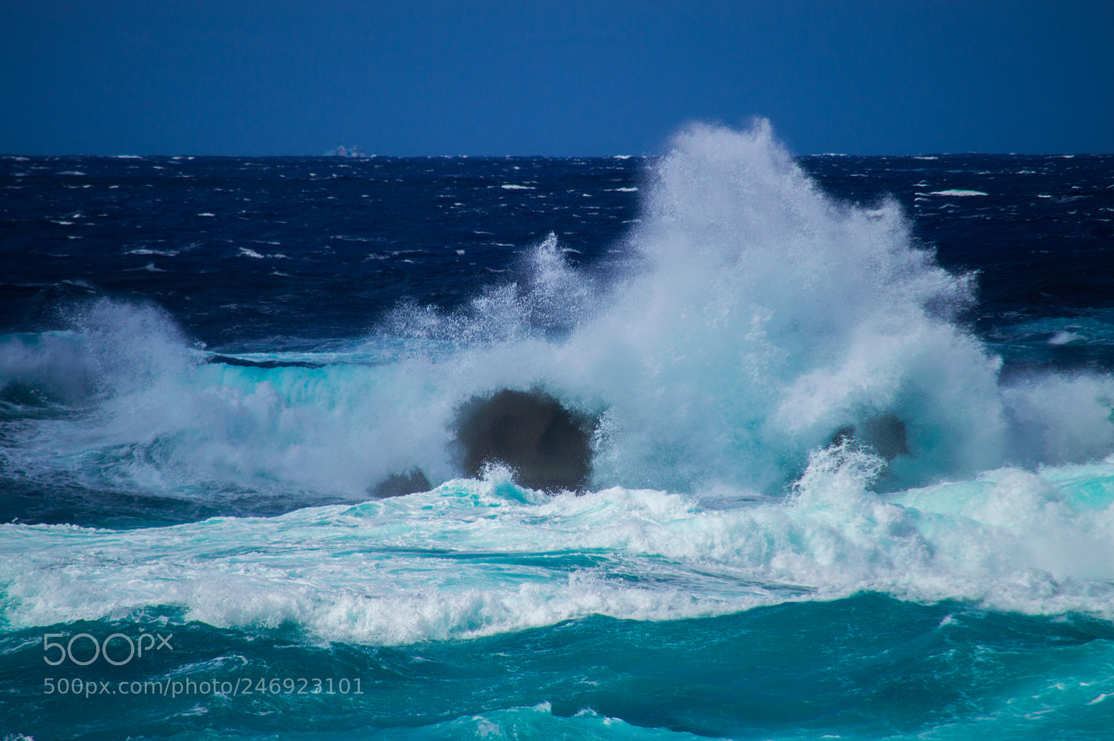 Nikon D3200 sample photo. Rough sea photography