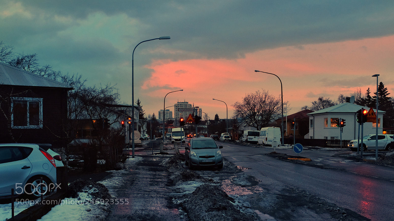 Fujifilm X100F sample photo. Sunset over hjallavegur photography