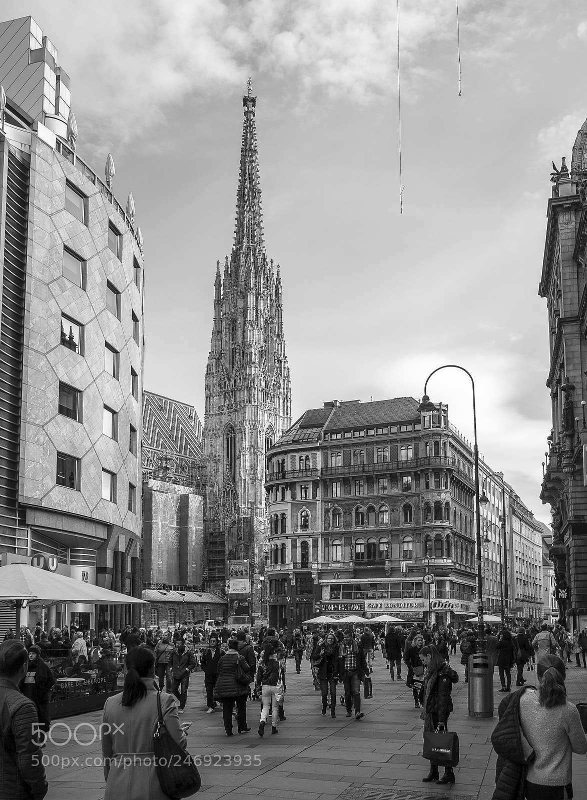 Fujifilm X-T1 sample photo. Vienna stephansdom photography