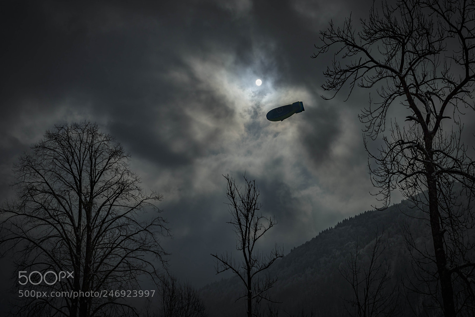 Canon EOS 6D Mark II sample photo. Airship over the tegernsee photography