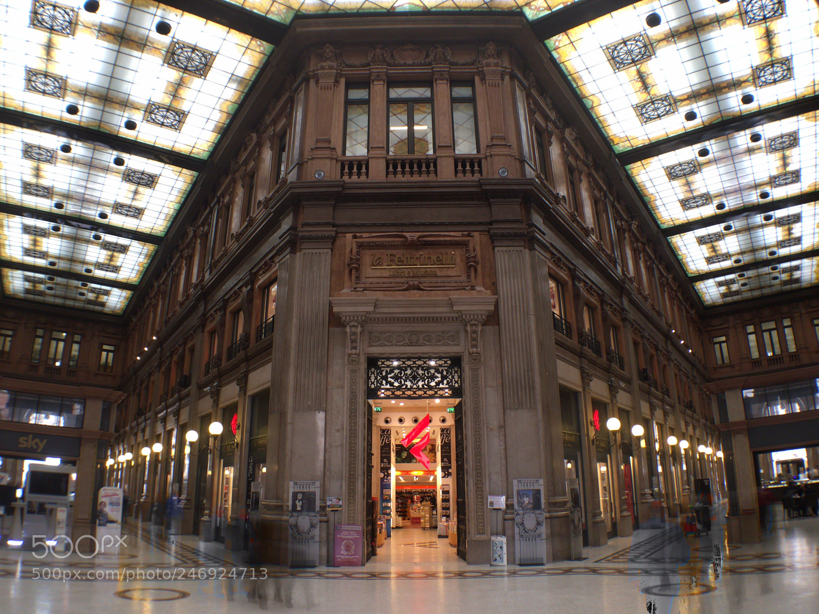 Apple iPhone 6s sample photo. Galleria photography