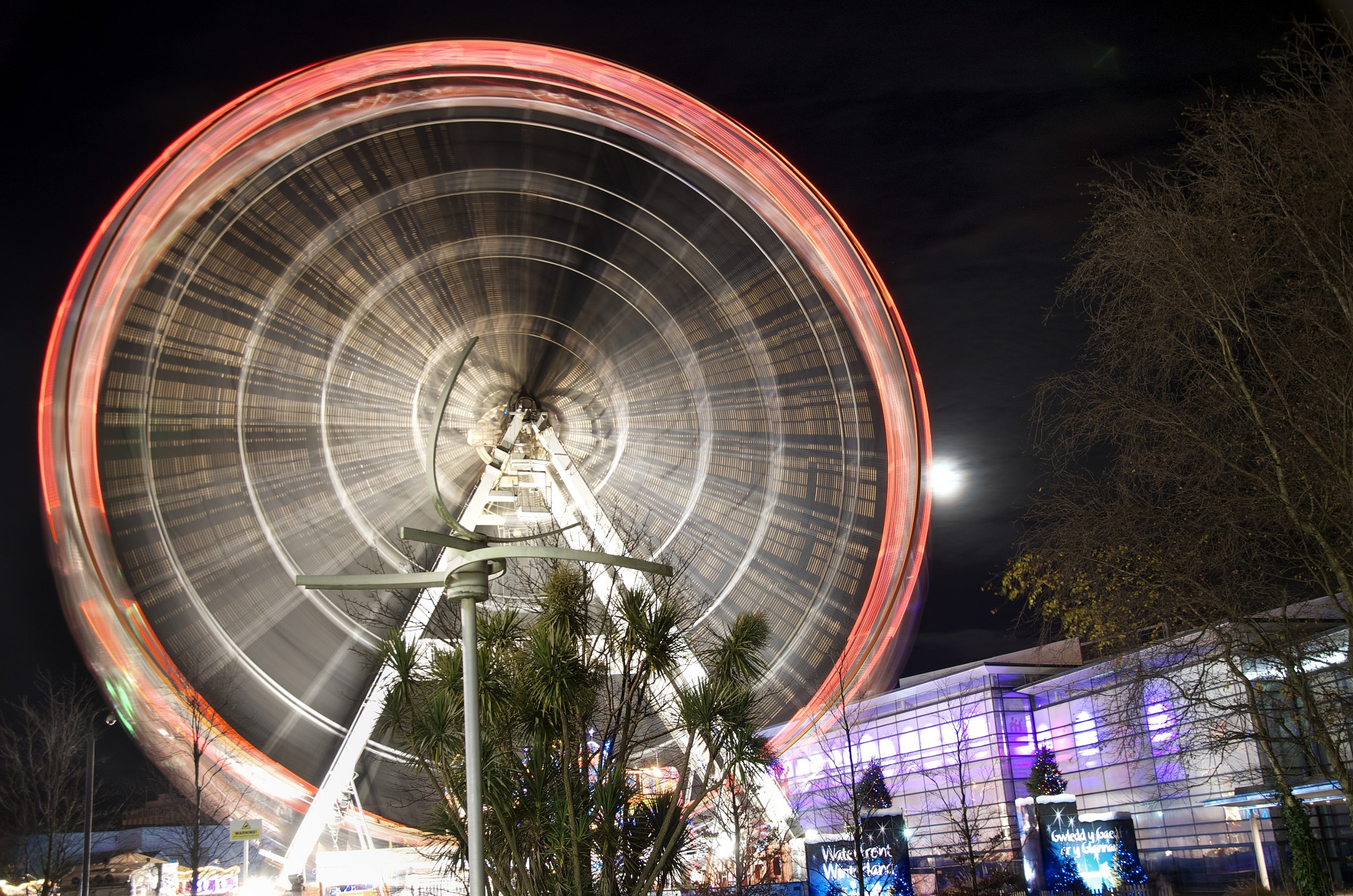 The Big Wheel and LC2 Swansea by Dean Photo 24692603 / 500px