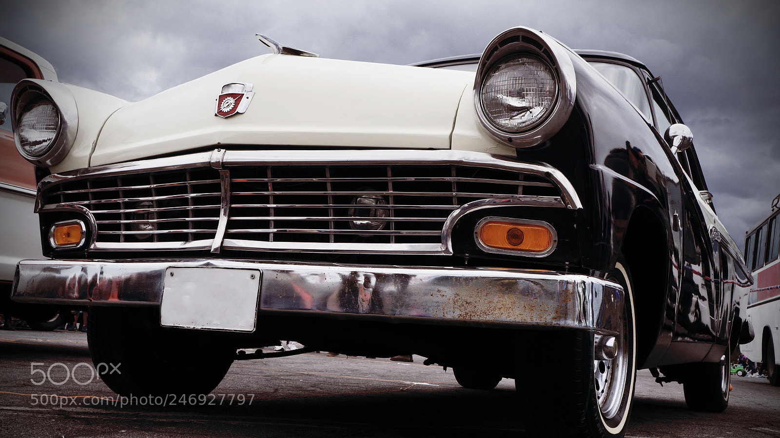 Sony Alpha a3000 sample photo. Classic car photography