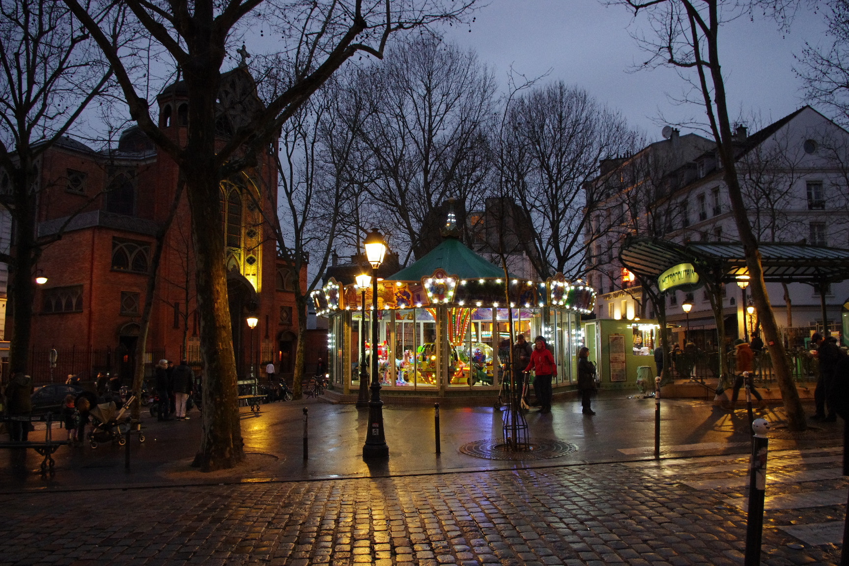 Pentax smc DA 18-55mm F3.5-5.6 ED AL II (IF) sample photo. Montmartre photography