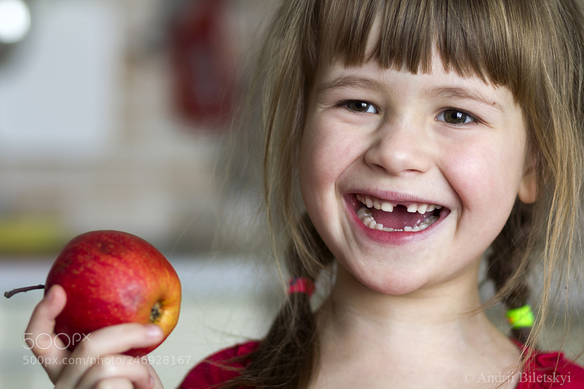 Canon EOS 60D sample photo. Healthy smile photography
