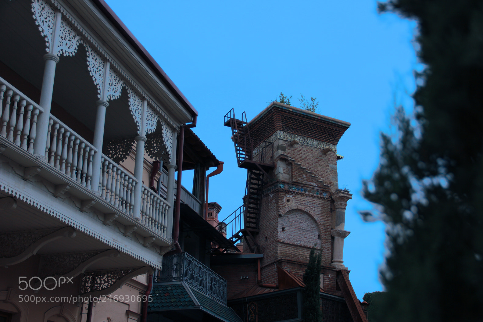 Canon EOS 550D (EOS Rebel T2i / EOS Kiss X4) sample photo. Tbilisi #56 photography