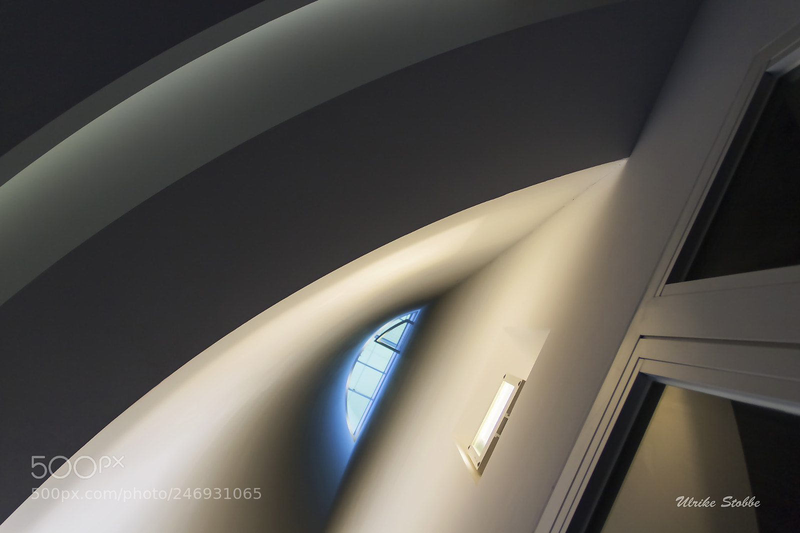 Canon EOS 600D (Rebel EOS T3i / EOS Kiss X5) sample photo. Skylight in the hans photography
