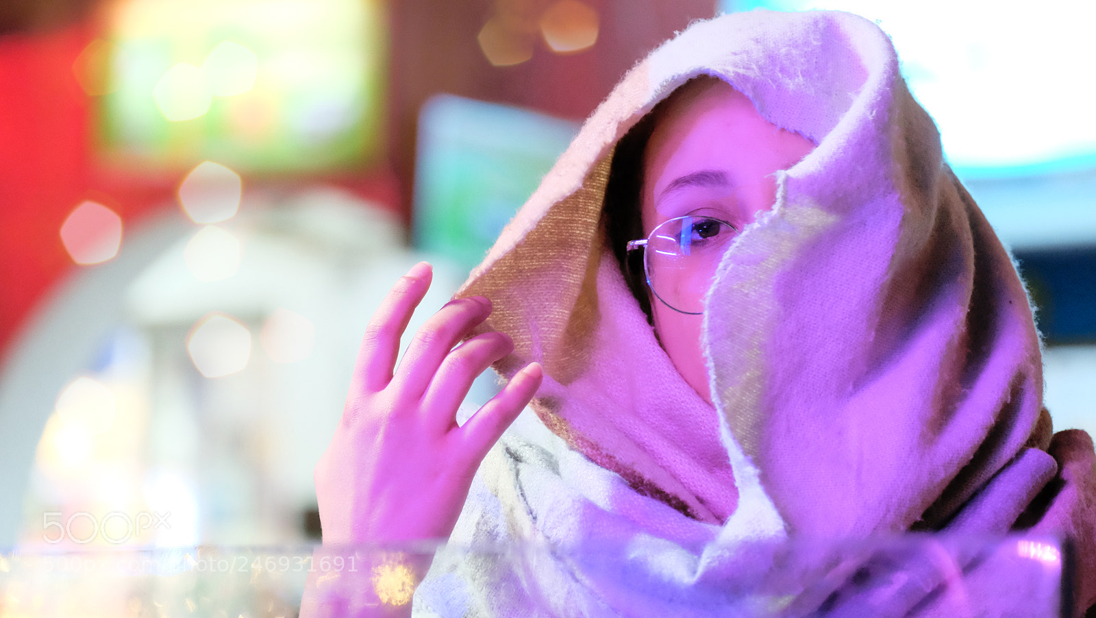 Fujifilm X-T10 sample photo. Night portrait photography