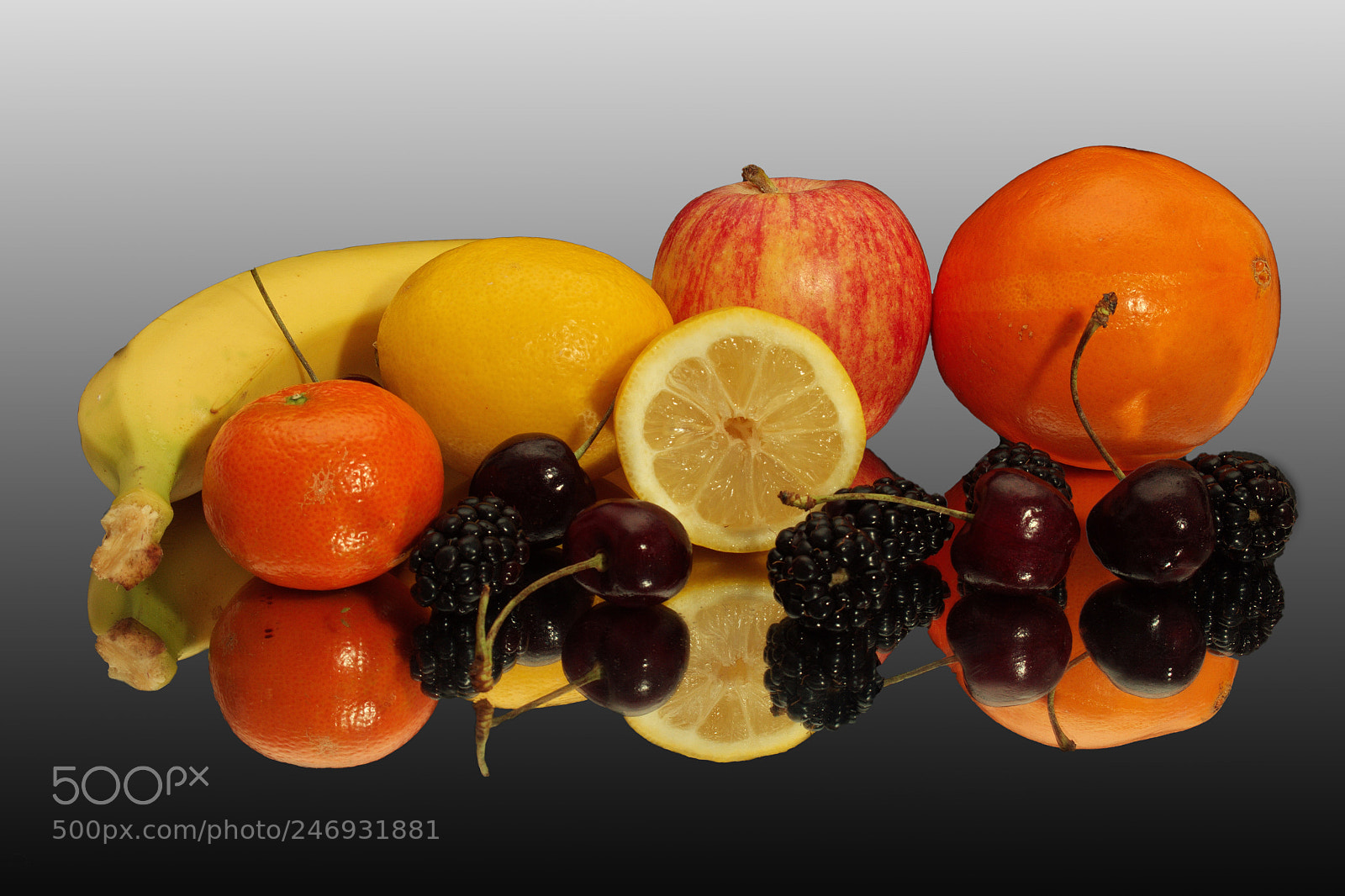 Nikon D5600 sample photo. Fruits reflections photography
