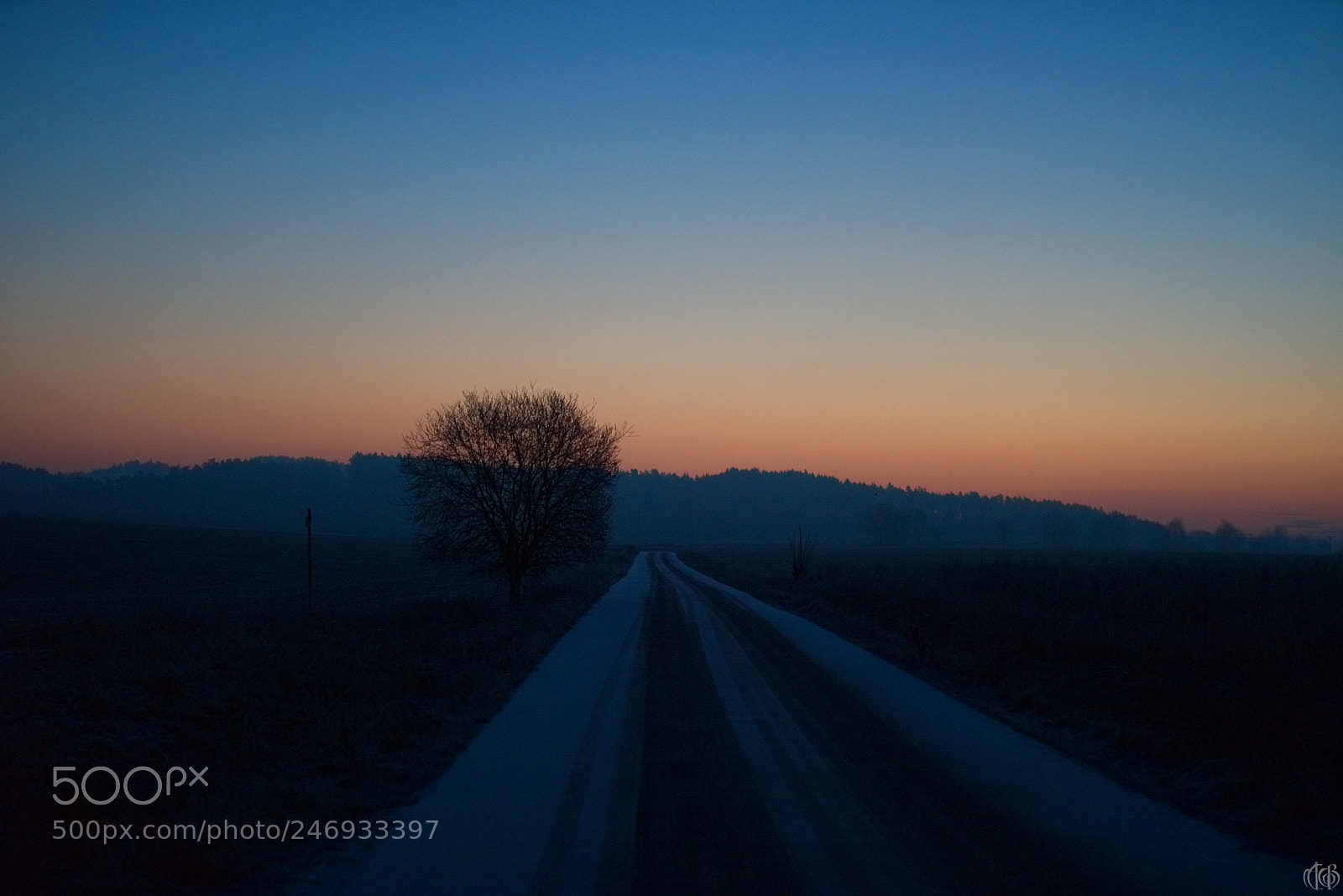Canon EOS 750D (EOS Rebel T6i / EOS Kiss X8i) sample photo. Sunrise on a winter photography