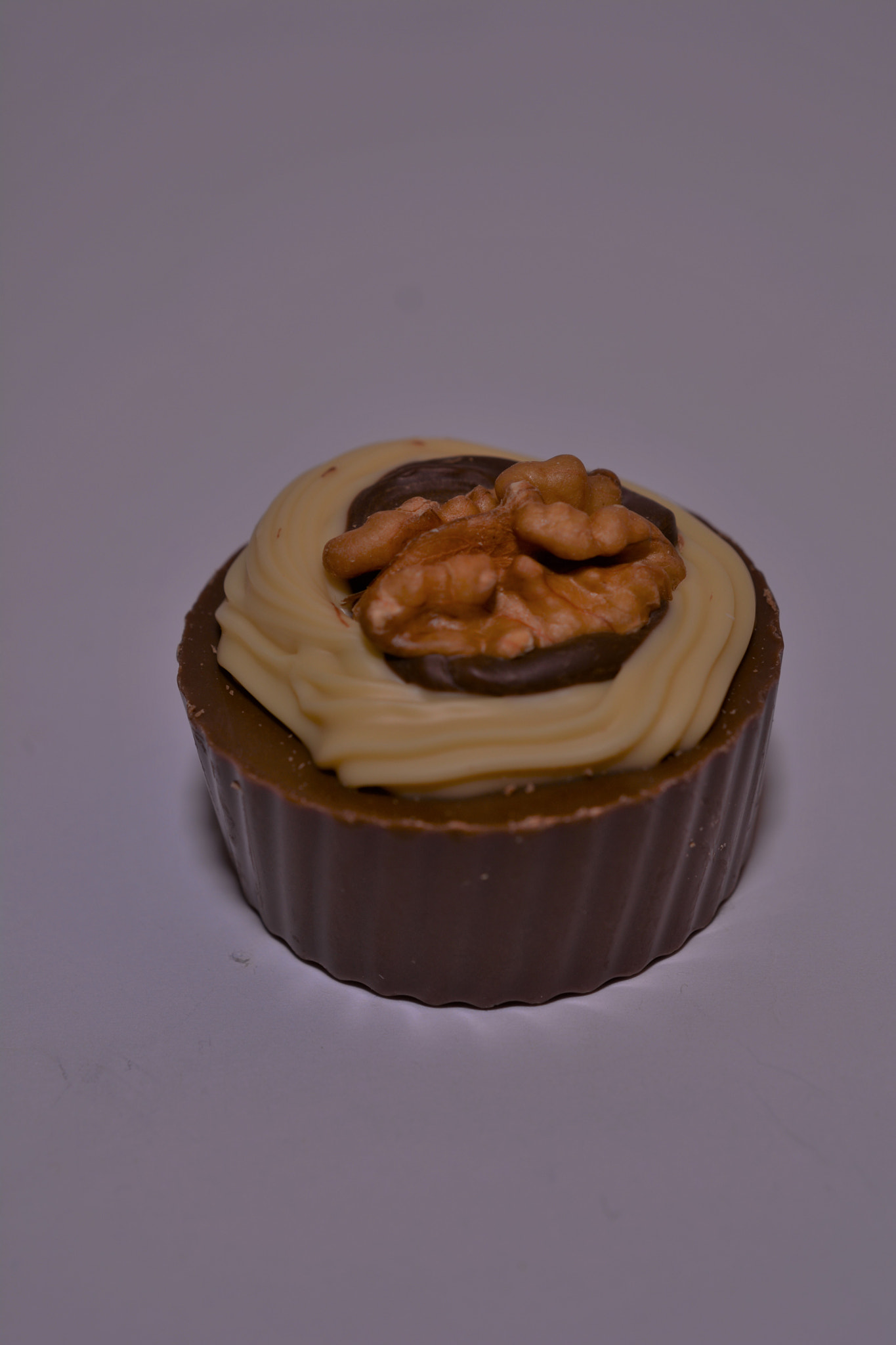 Nikon AF-S DX Micro Nikkor 40mm F2.8 sample photo. Praline photography