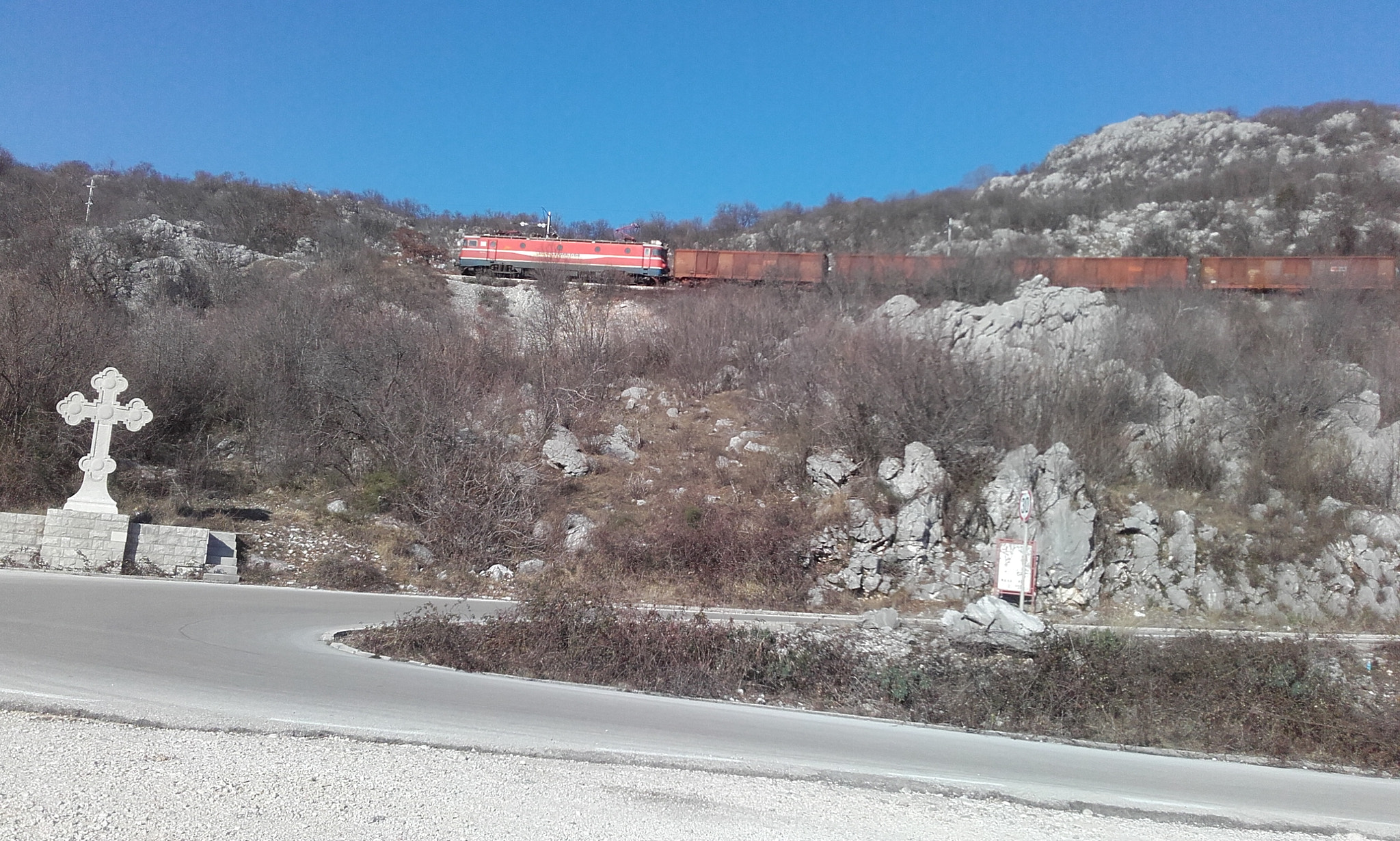 Samsung Galaxy Core Prime sample photo. The path to ostrog monastery. 2 photography