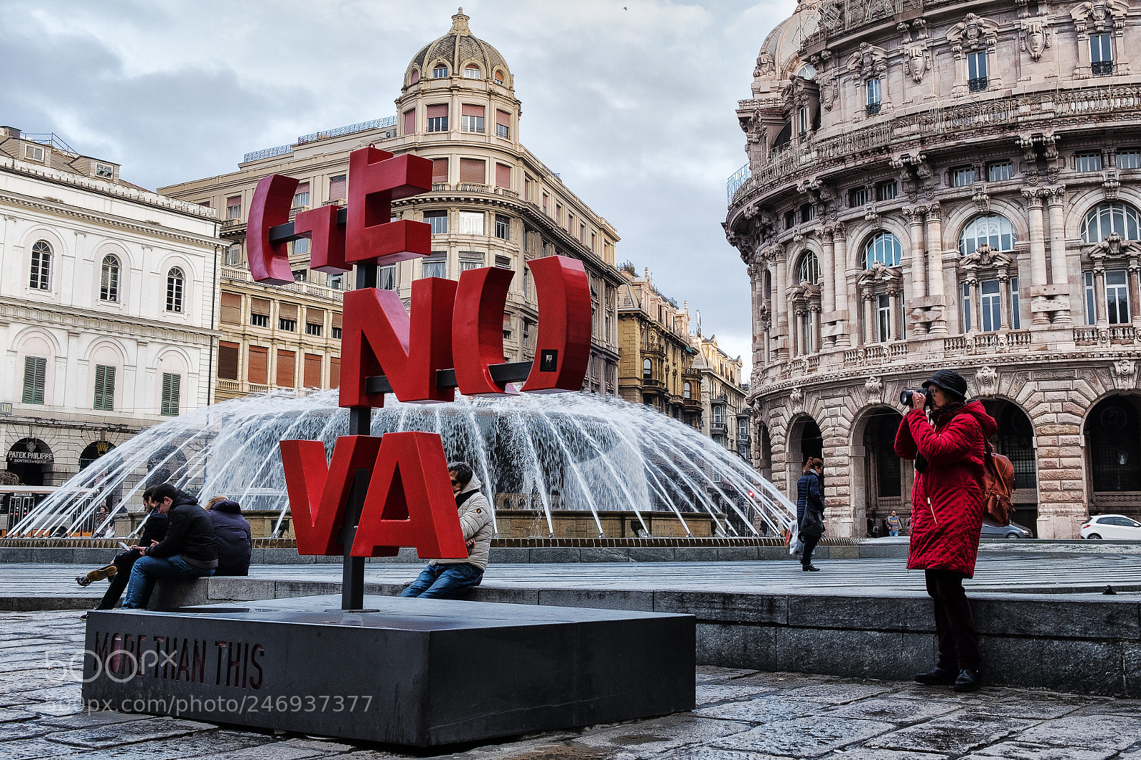 Fujifilm X-T20 sample photo. Red in genova photography