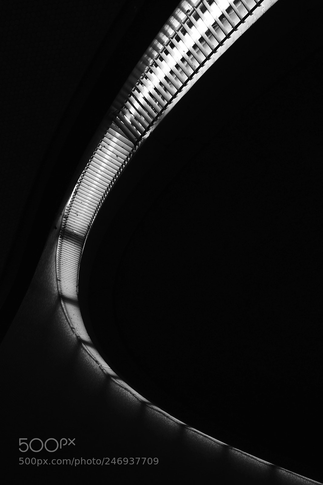 Fujifilm X10 sample photo. Light bow photography