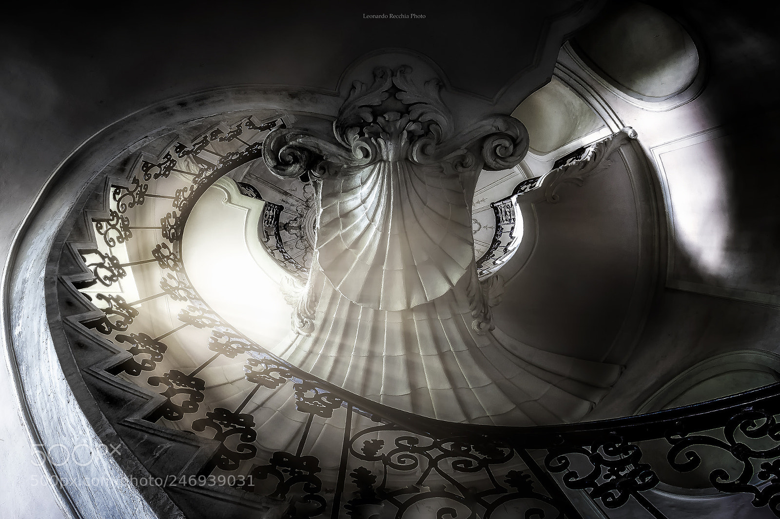 Canon EOS 700D (EOS Rebel T5i / EOS Kiss X7i) sample photo. Spiral staircase photography