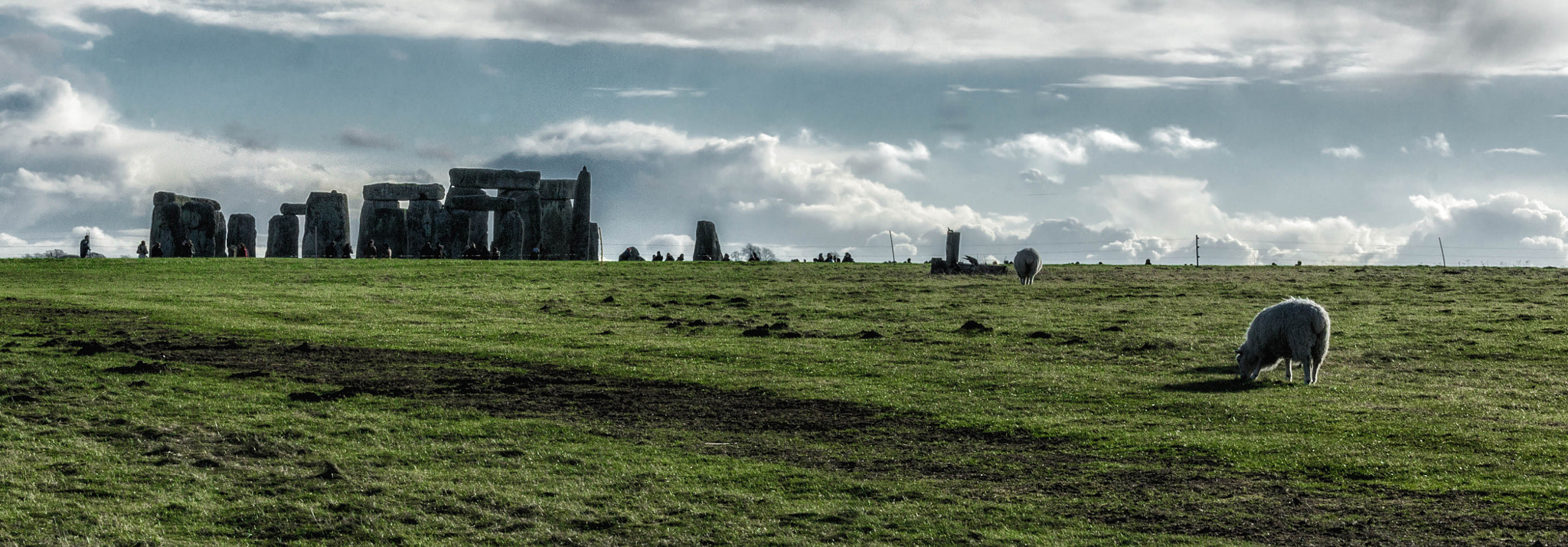 Sony Alpha DSLR-A560 sample photo. Stonehenge photography