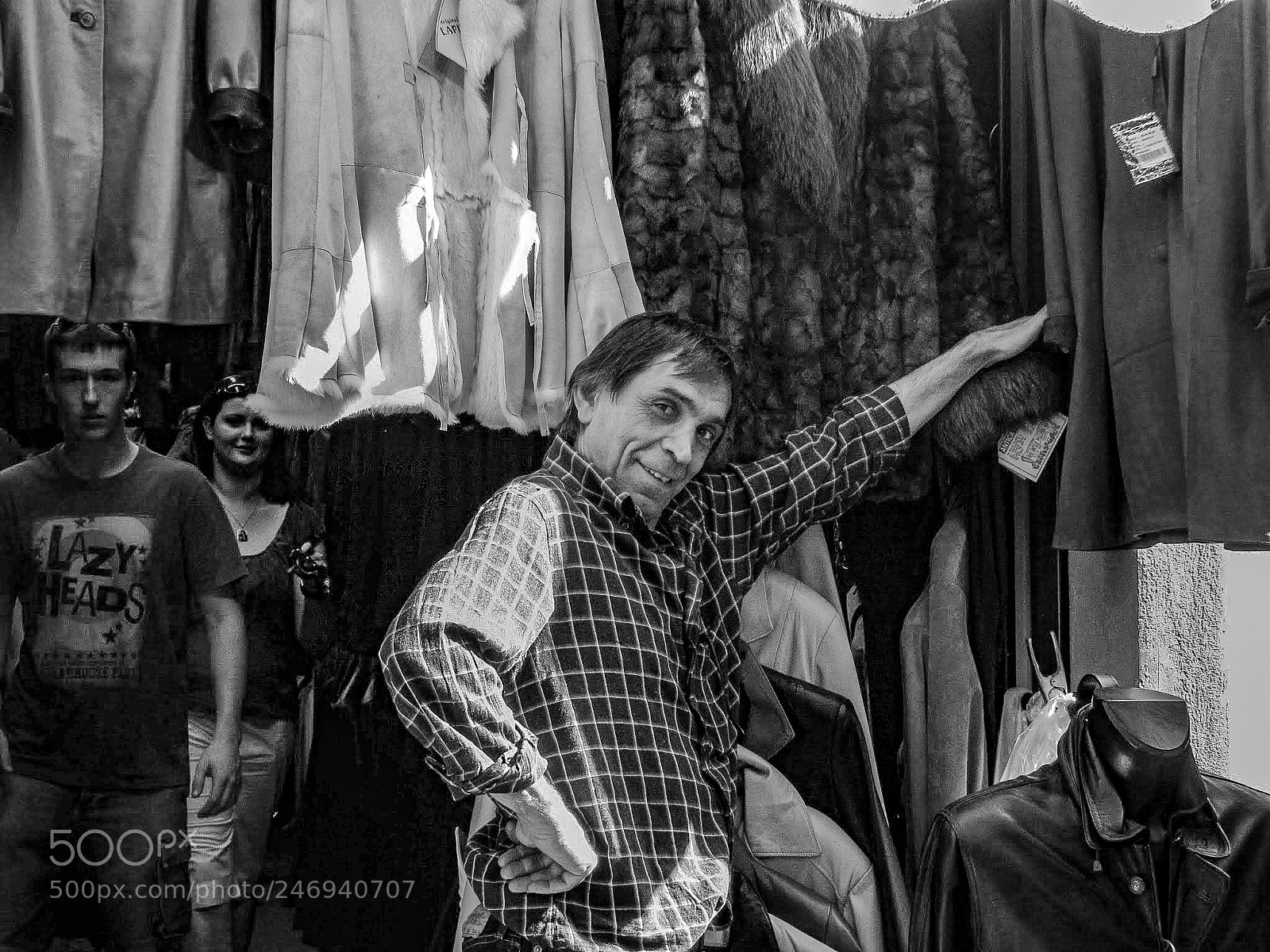 Canon POWERSHOT S5 IS sample photo. El mercader de cueros photography