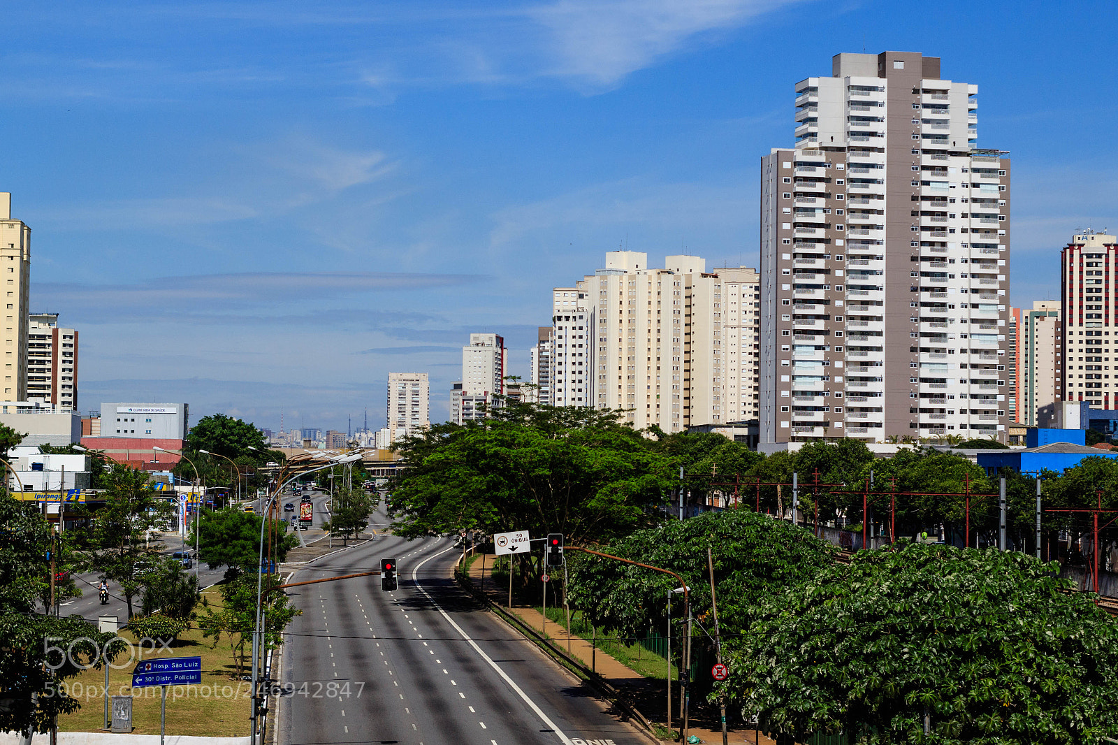Canon EOS 1300D (EOS Rebel T6 / EOS Kiss X80) sample photo. Um dia bonito photography