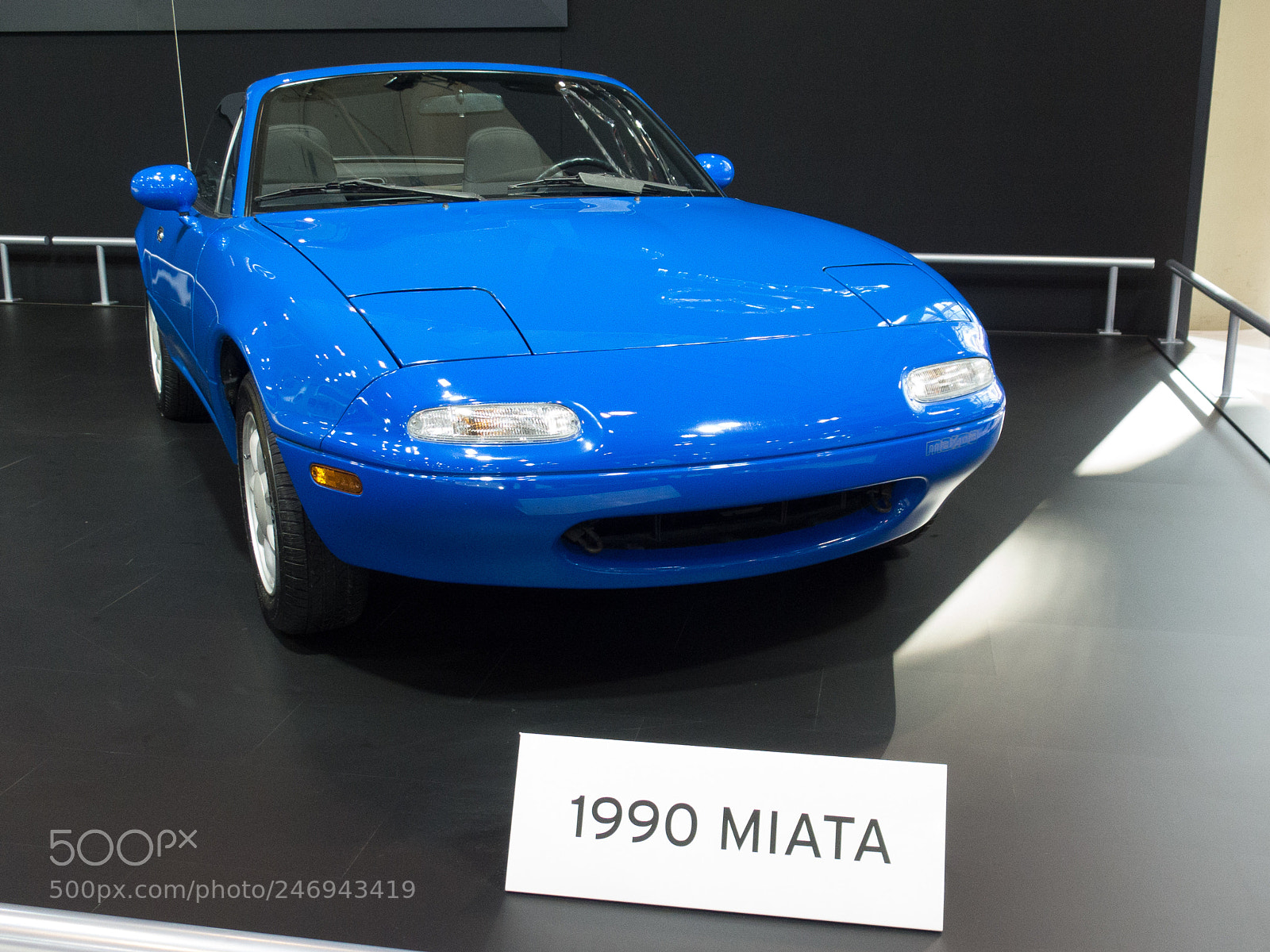 Canon PowerShot G16 sample photo. 1990 mazda miata photography