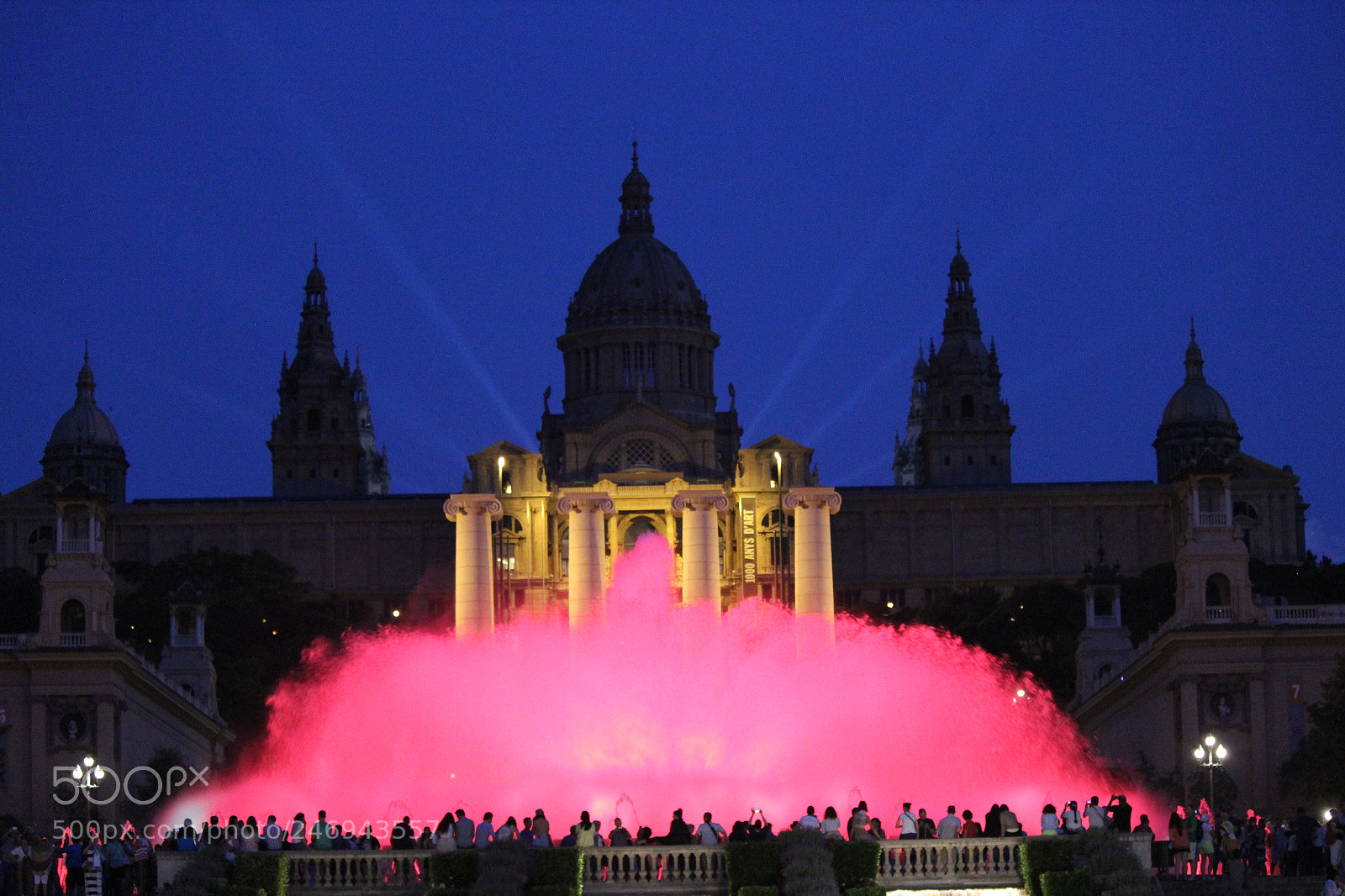 Canon EF-S 55-250mm F4-5.6 IS II sample photo. Majic fountain : barcelona photography