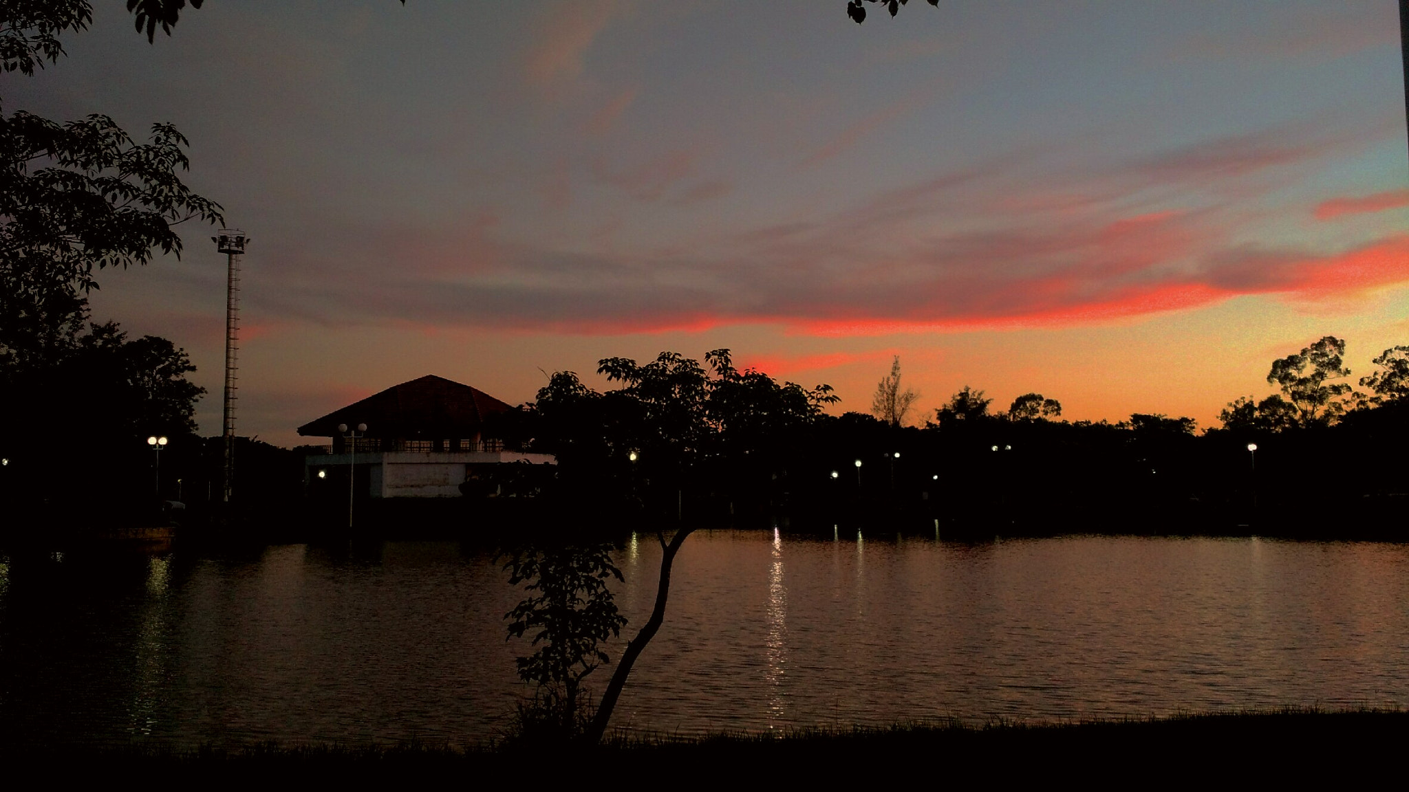 Motorola Moto X (2nd Gen) sample photo. Sun photography