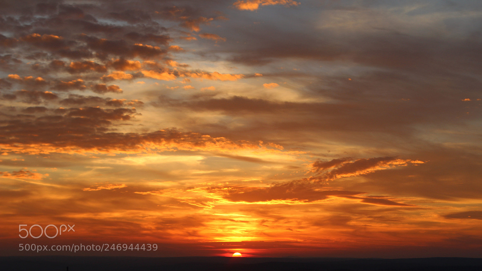 Canon EOS 1200D (EOS Rebel T5 / EOS Kiss X70 / EOS Hi) sample photo. Burning sky sunset photography