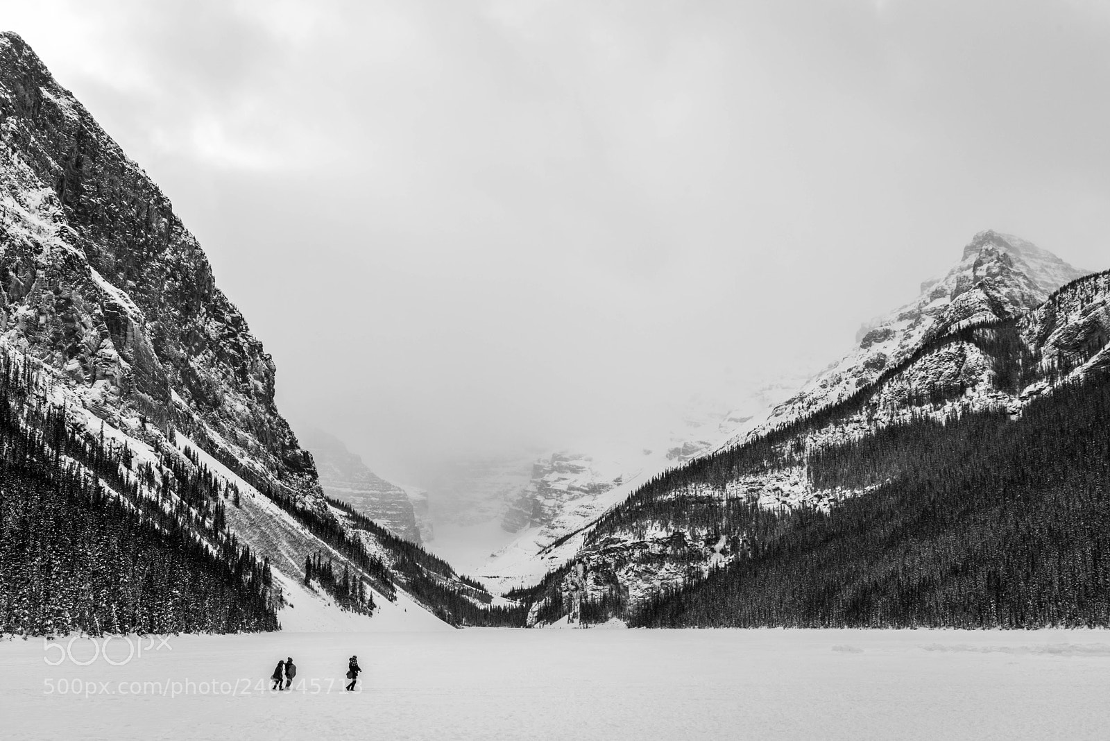Sony a7R sample photo. Family trek photography