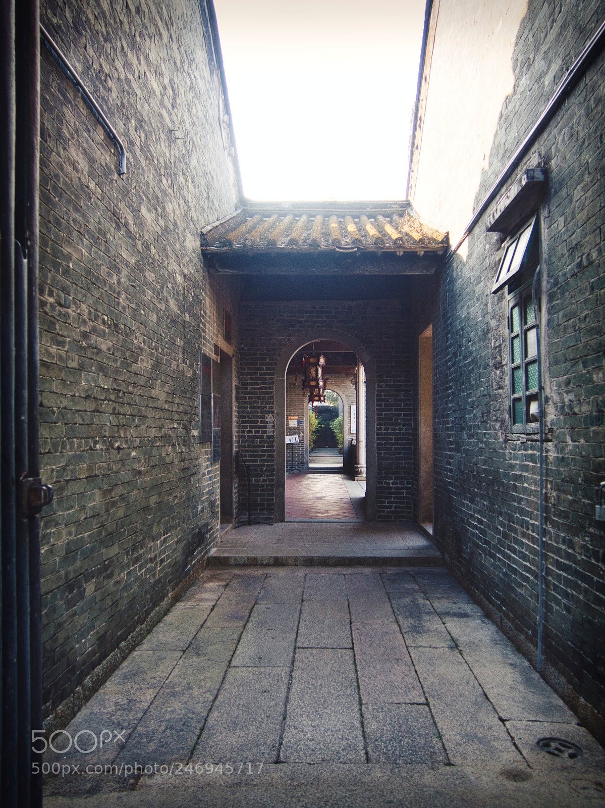 Olympus PEN E-PM2 sample photo. Portal yang family temple photography