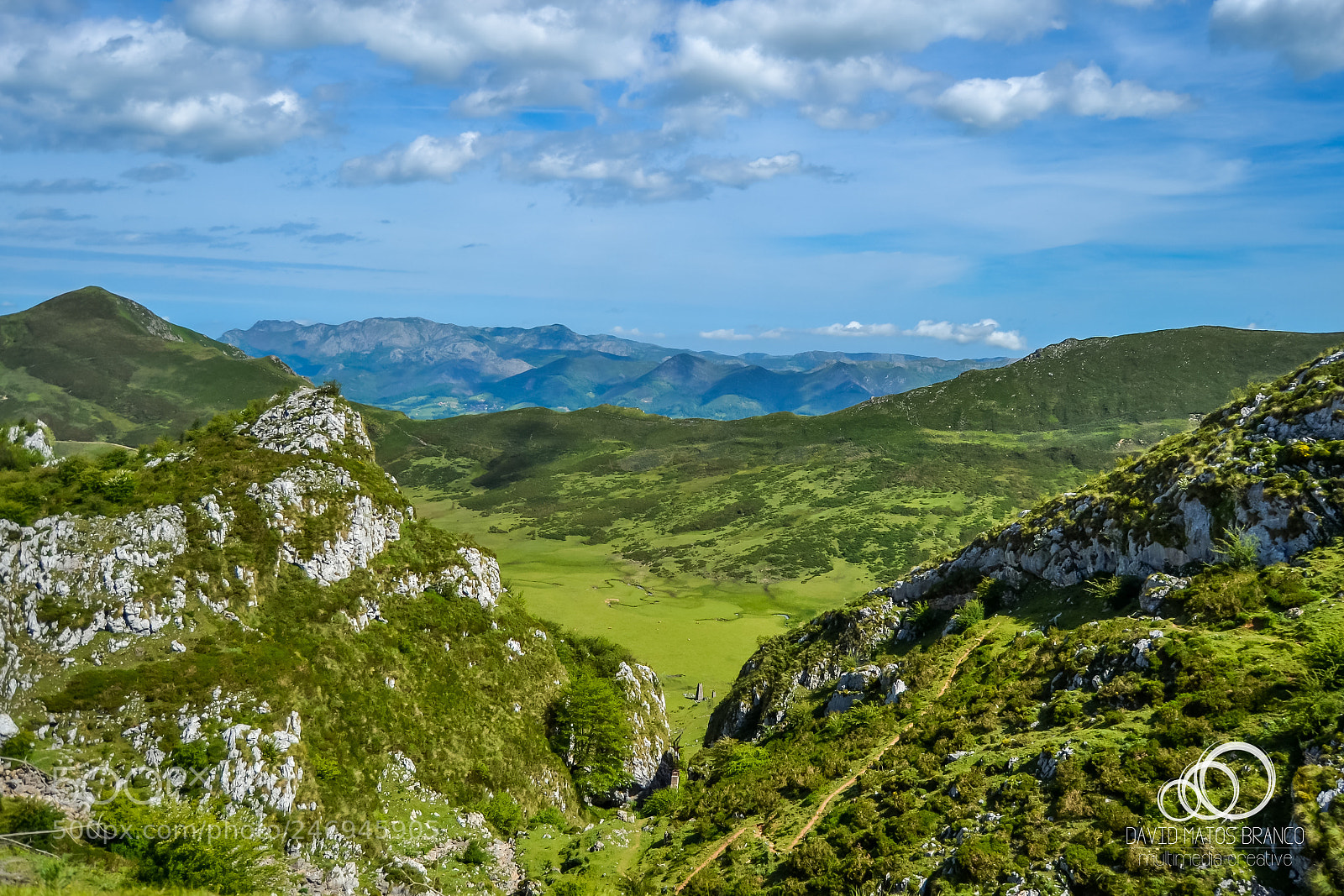 Nikon D3100 sample photo. From covadonga photography