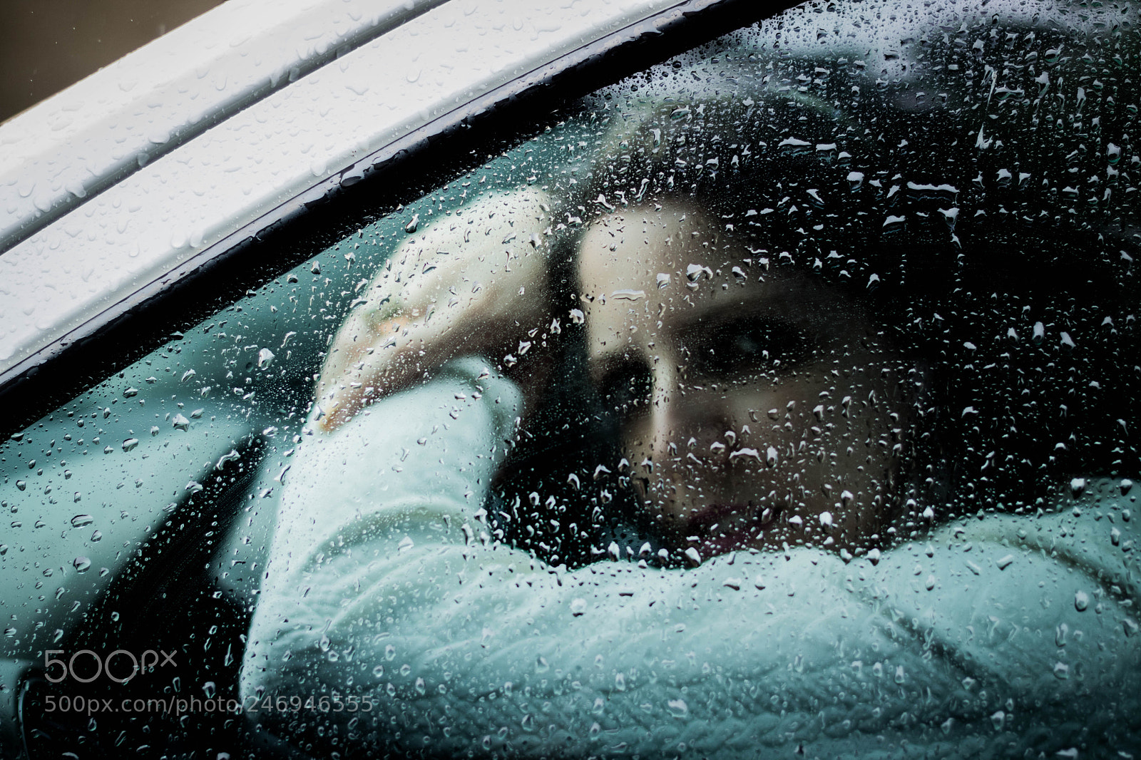 Canon EOS 750D (EOS Rebel T6i / EOS Kiss X8i) sample photo. Boredom in traffic photography