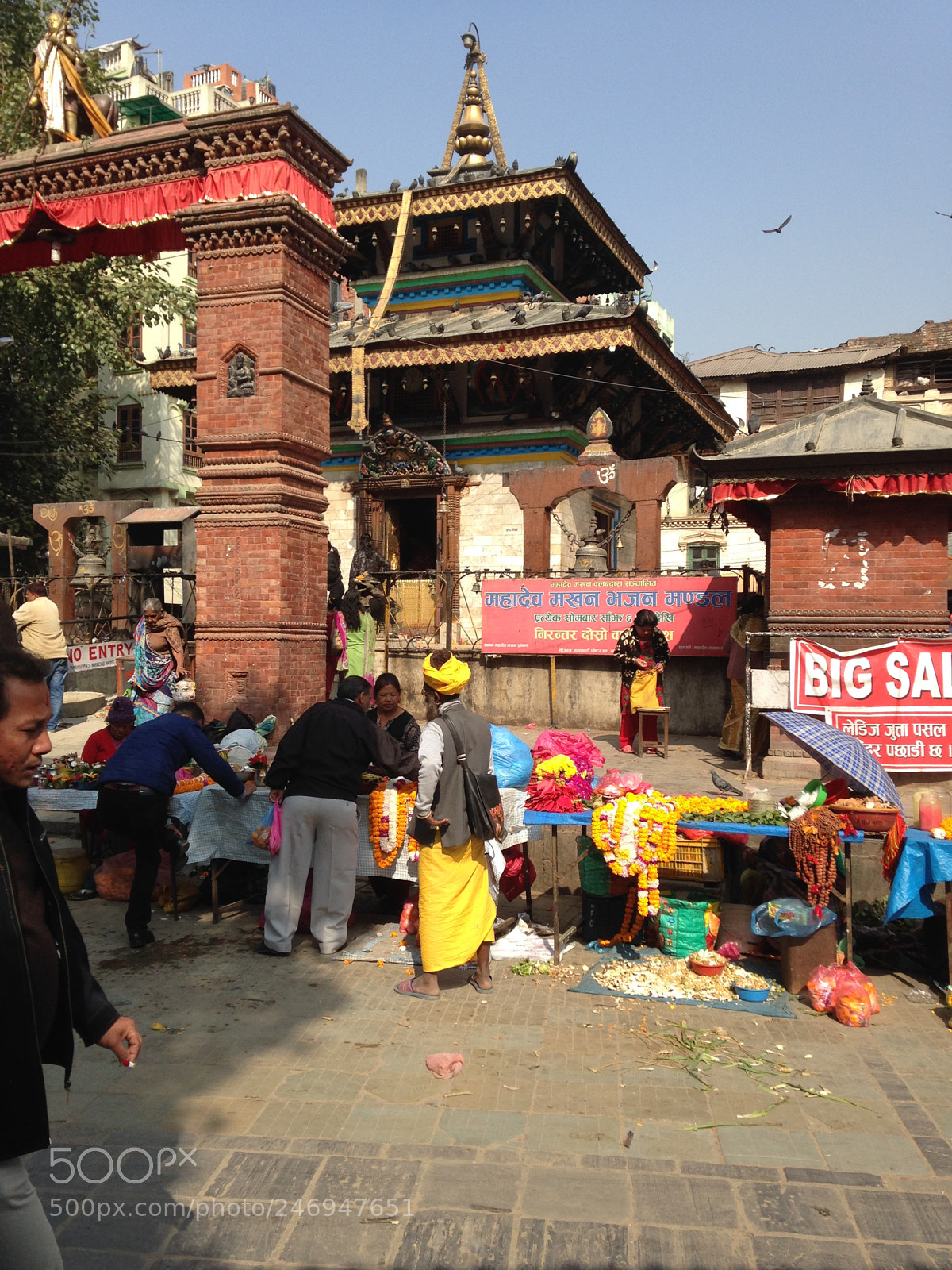 Apple iPhone 5 sample photo. Streets of kathmandu photography