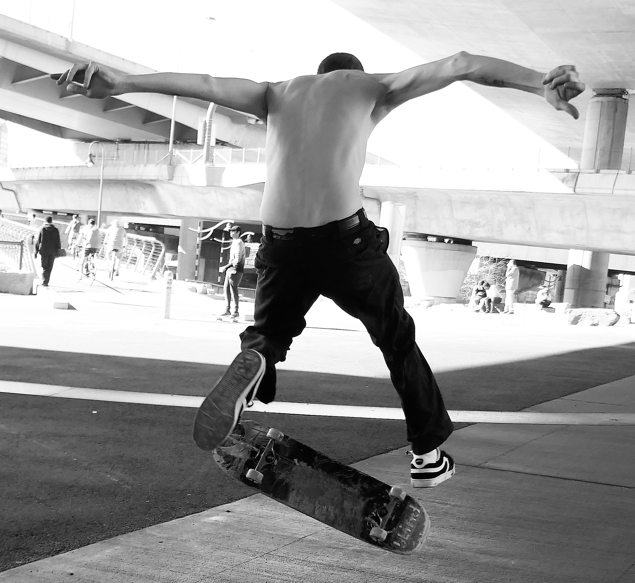 Panasonic Lumix DMC-ZS100 (Lumix DMC-TZ100) sample photo. Skateboarder jump photography