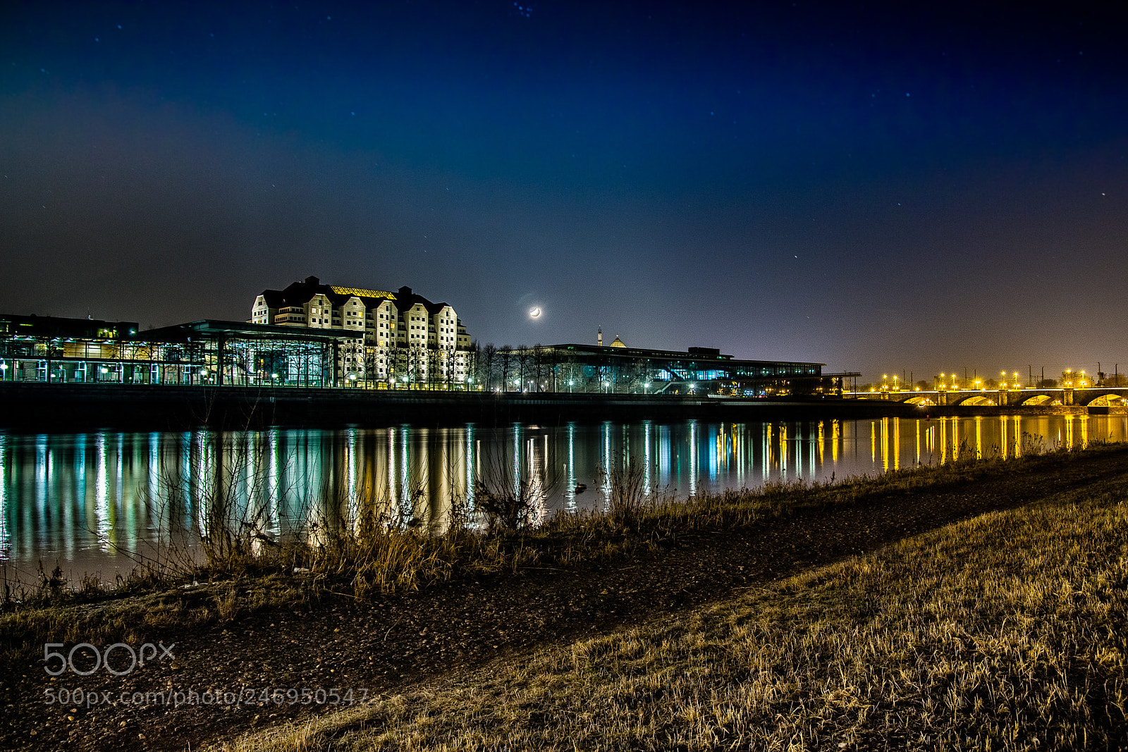 Canon EOS 700D (EOS Rebel T5i / EOS Kiss X7i) sample photo. Dresden at night photography