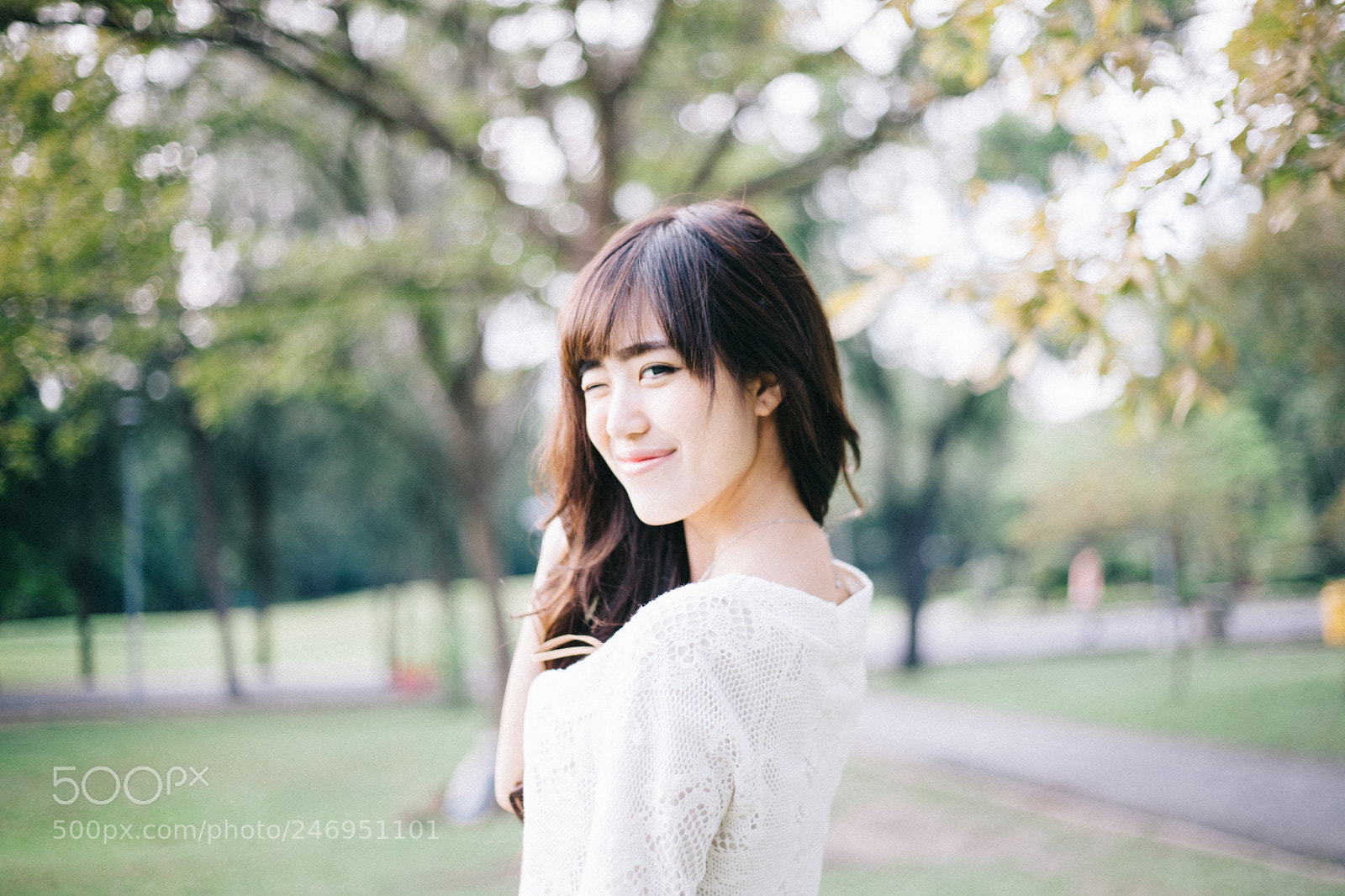 Canon EOS 5D sample photo. Beauty girl in white photography