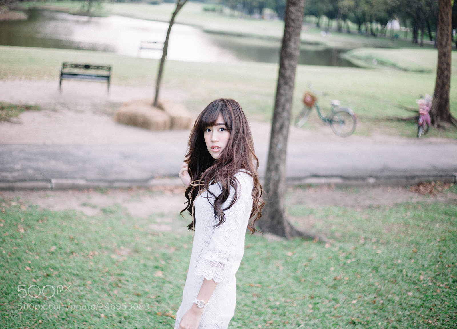 Canon EOS 5D sample photo. Beauty girl in white photography