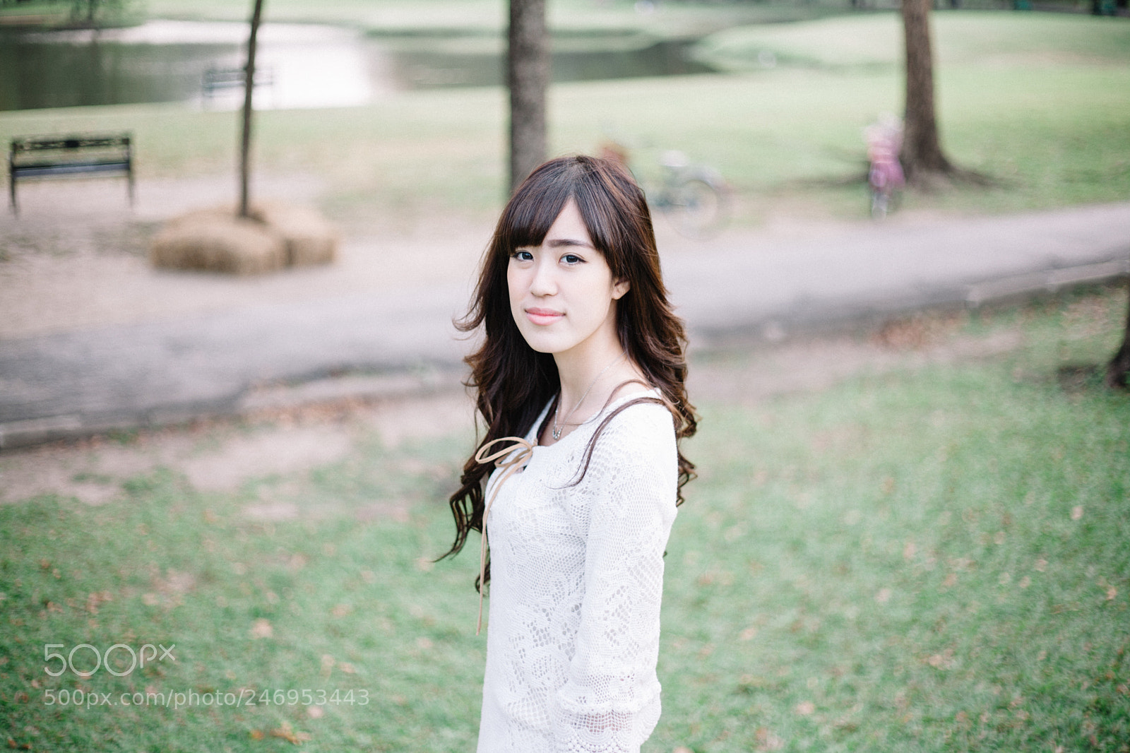 Canon EOS 5D sample photo. Beauty girl in white photography