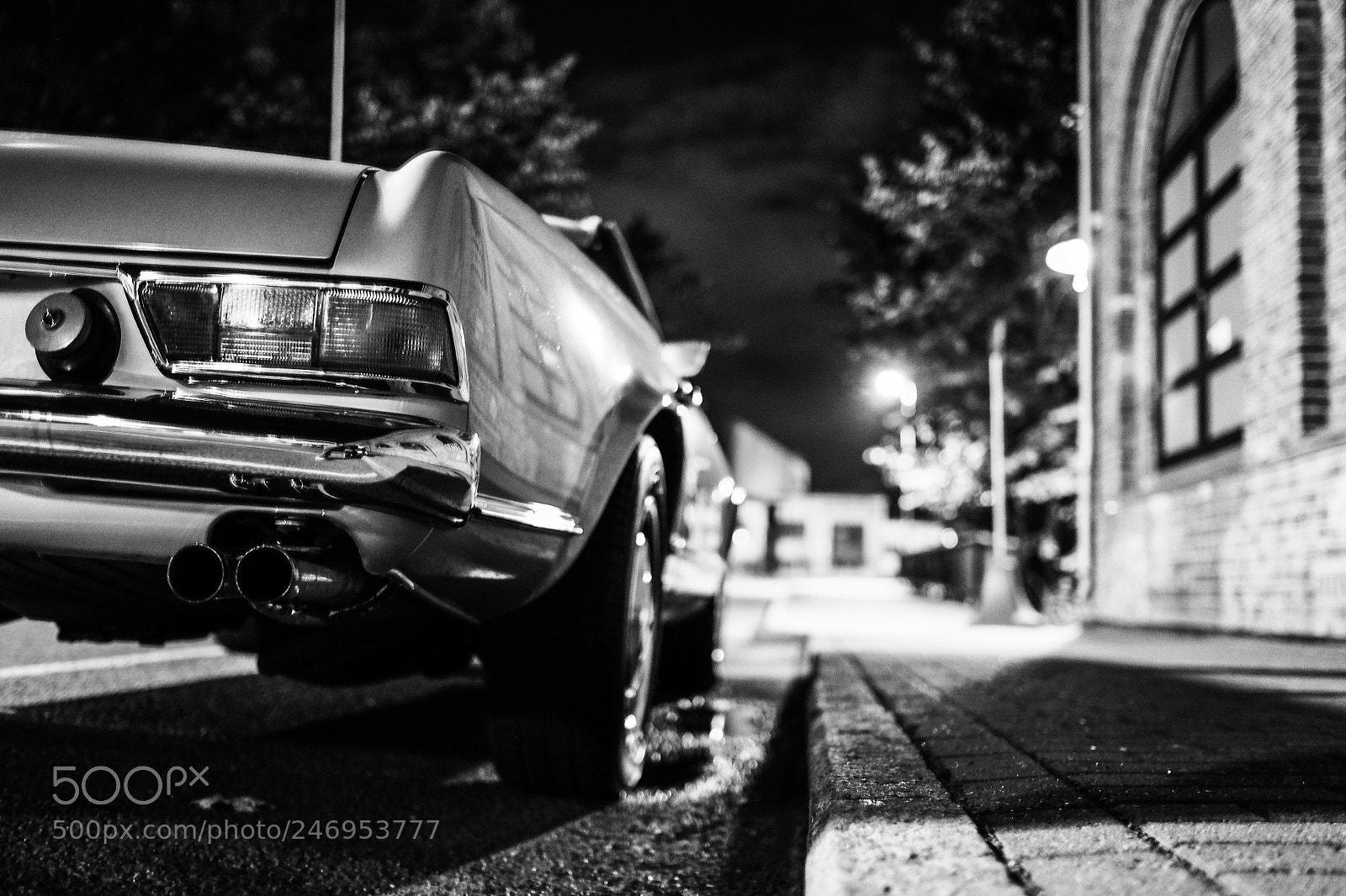 Fujifilm X-T1 sample photo. Merc in street photography