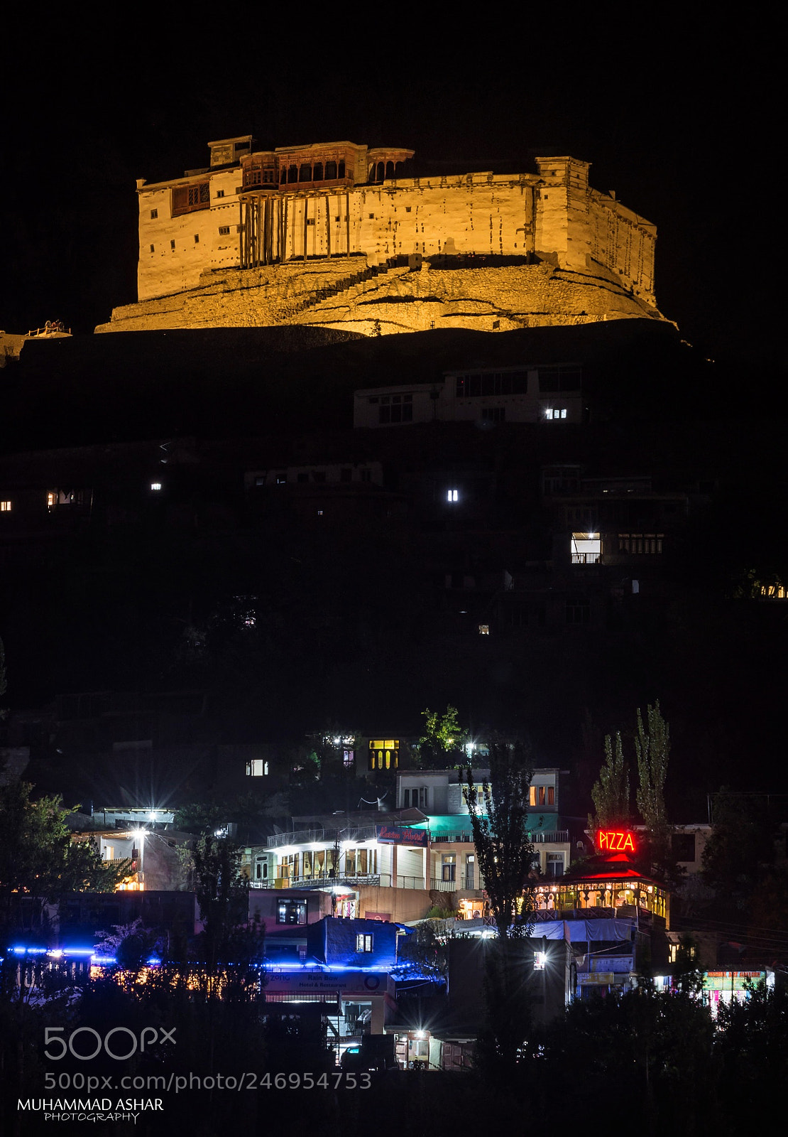 Nikon D7200 sample photo. Night view of baltit photography