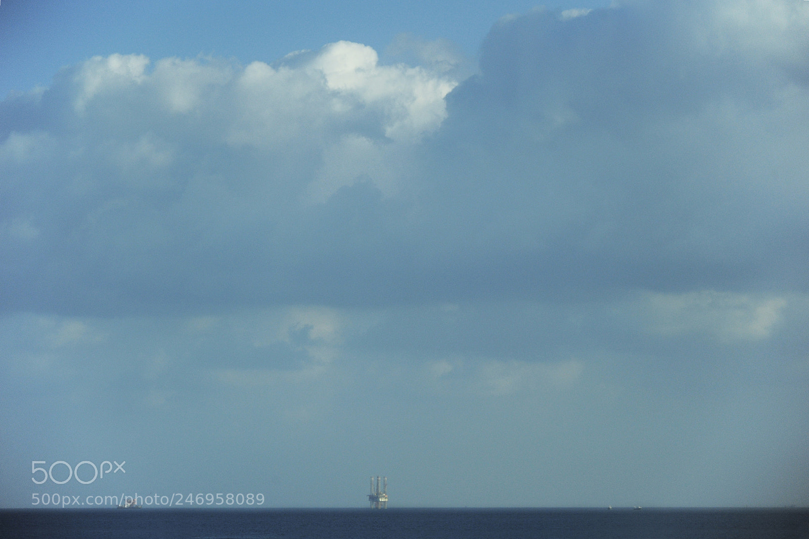 Nikon D700 sample photo. Offshore drilling platform photography