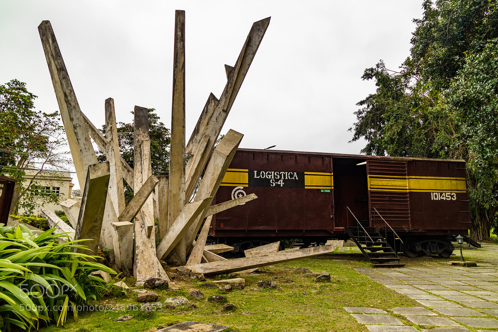 Canon EOS M3 sample photo. Train photography