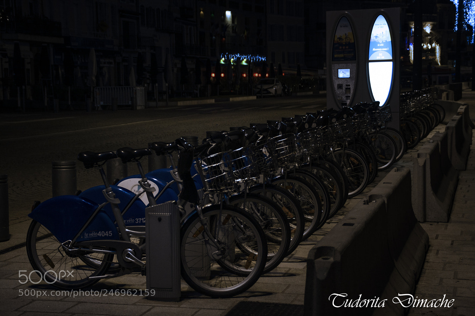 Nikon D7100 sample photo. Bike street photography