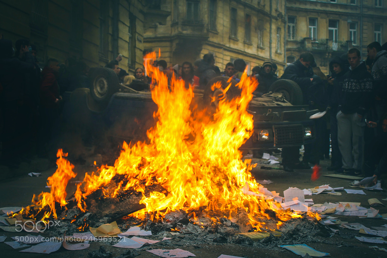Canon EOS 550D (EOS Rebel T2i / EOS Kiss X4) sample photo. Ukrainian revolution 2014 photography